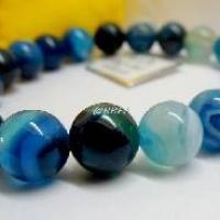 Bracelet agate teintee bleue 11 