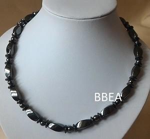 Collier hematite 18 1