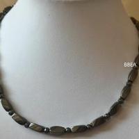 Collier hematite 8 1