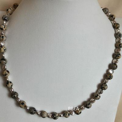 Collier jaspe dalmatien 1 