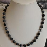 Collier obsidienne neige 2 