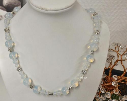 Collier opalite 3 1
