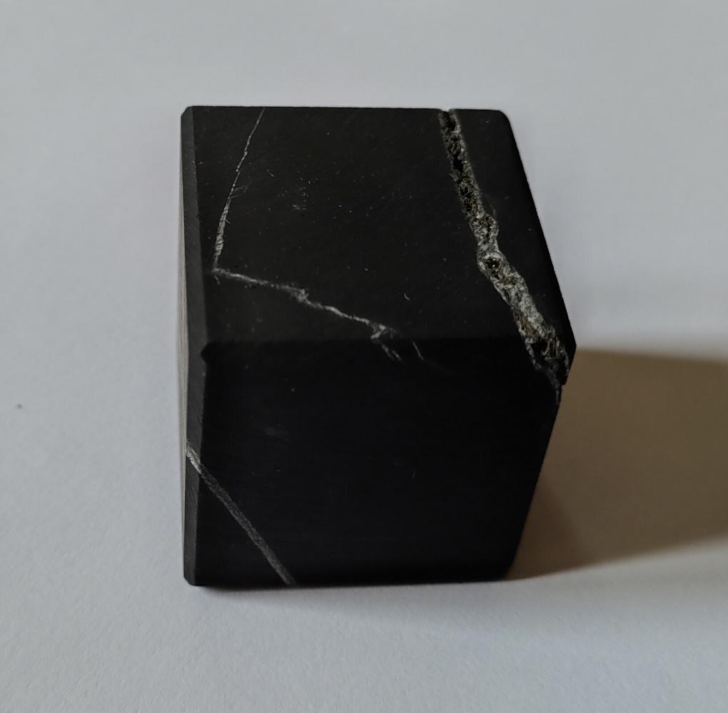 Cube shungite 2