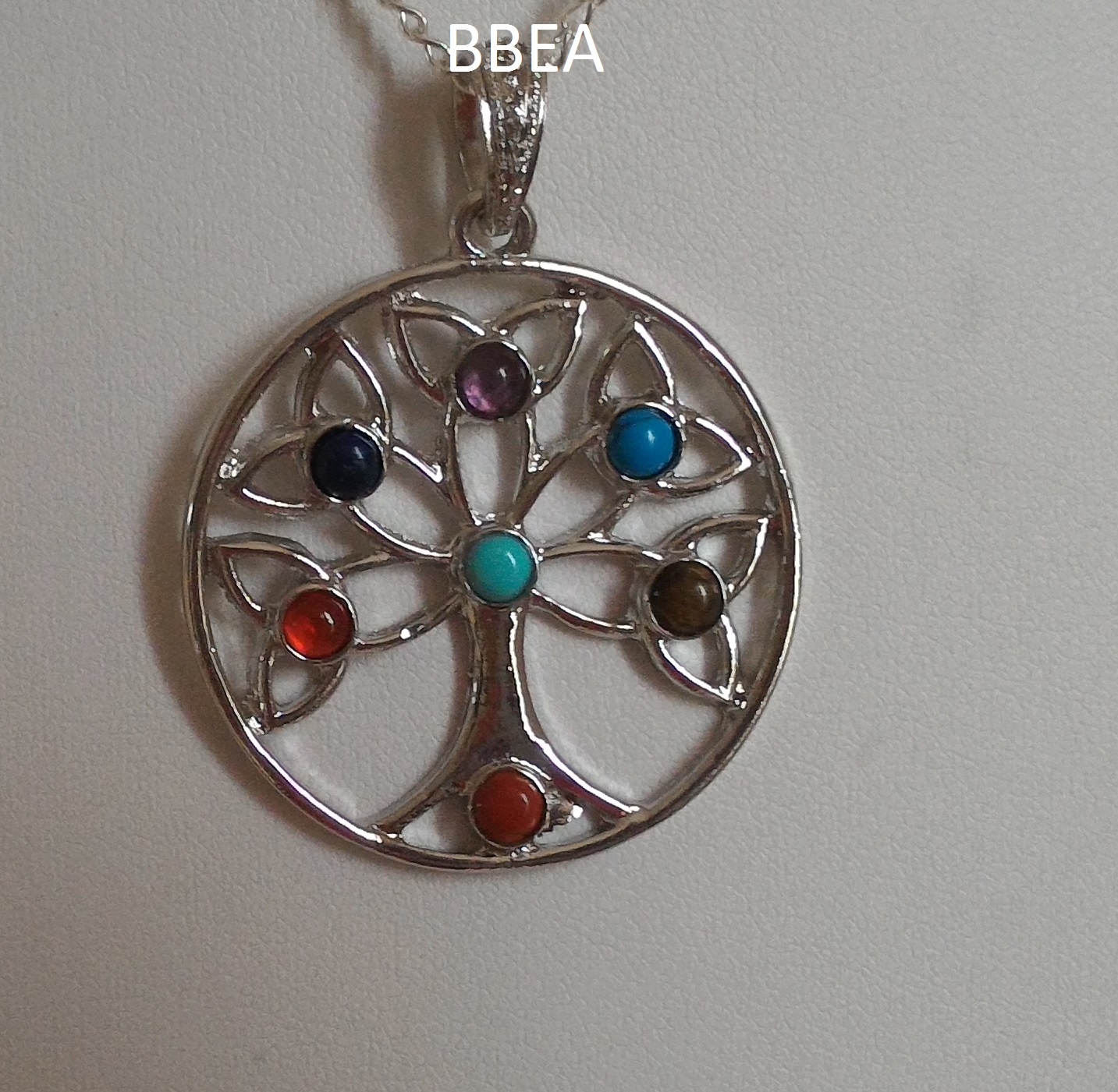 Pendentif arbre 7 chakras