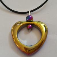 Pendentif hematite teintee coeur 3 