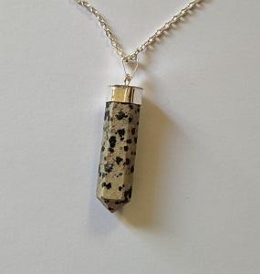 Pendentif jaspe dalmatien 1