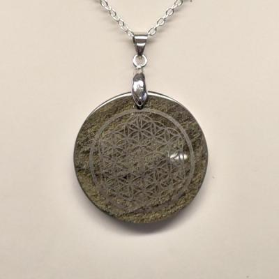 Pendentif obsidienne doree