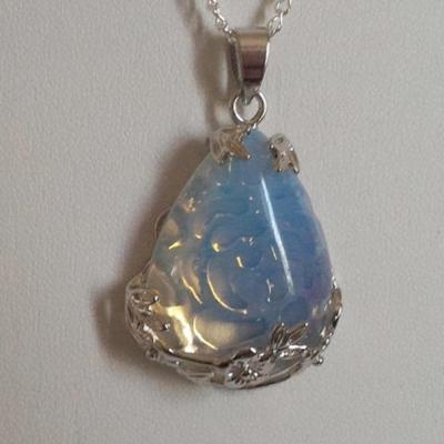 Pendentif opalite 1 3