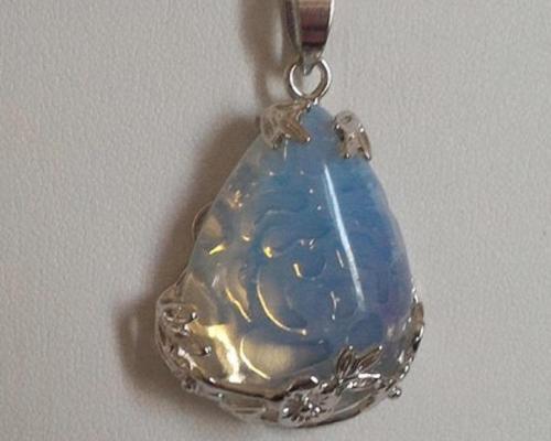 Pendentif opalite 1 3