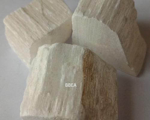 Pierre brute selenite