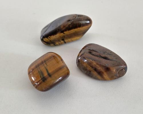 Pierre roulee oeil de tigre