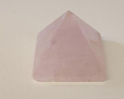 Pyramide quartz rose 2 