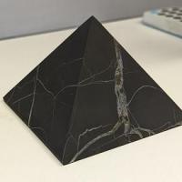 Pyramide shungite 4 