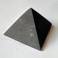 Pyramide shungite mate 1