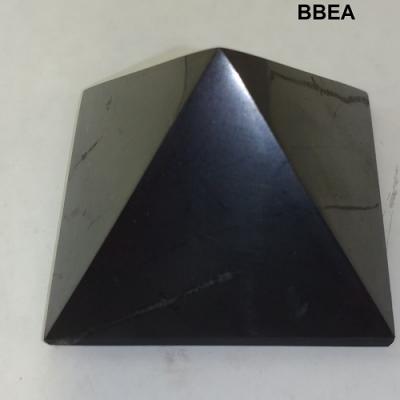 Shungite pyramide